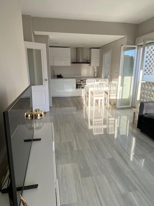Lovely Tona Torremolinos Ngoại thất bức ảnh